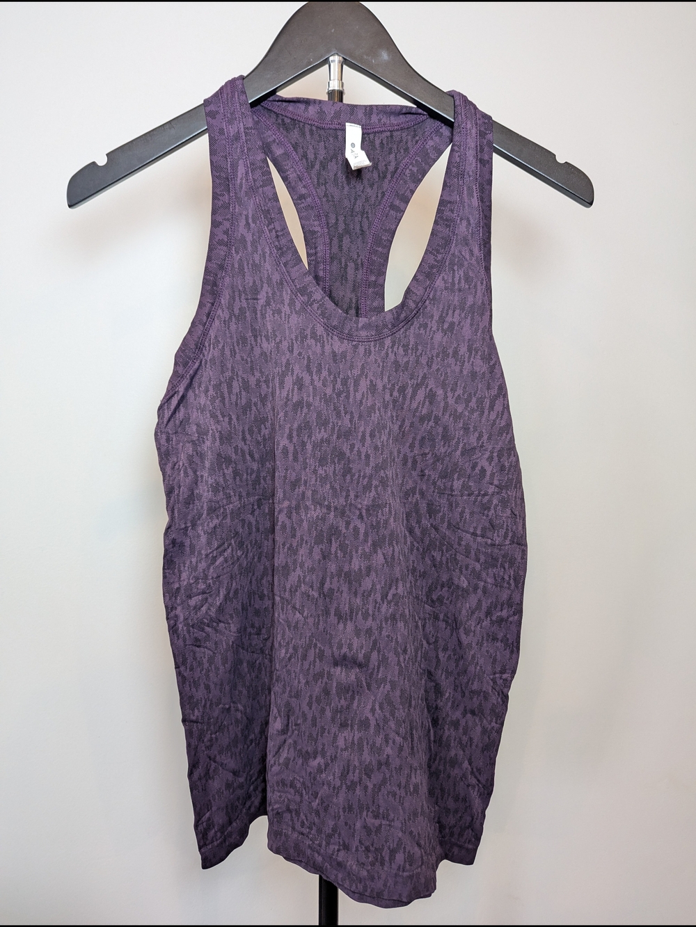 Athleta Women's Size S Momentum Seamless Tank Top Grape Textured Print